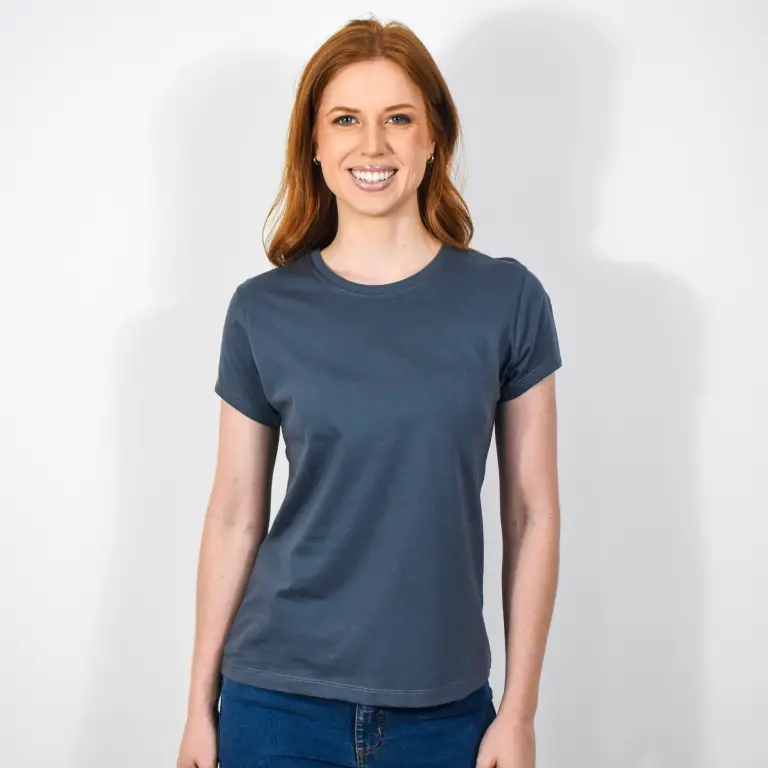 Camiseta básica feminina